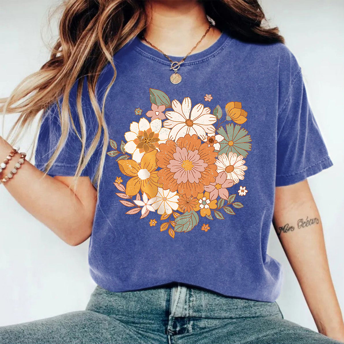 Washed and used T-shirt with printed T-shirt