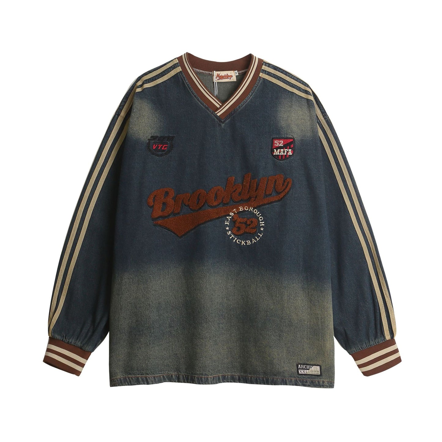 Embroidered stripe design hoodie