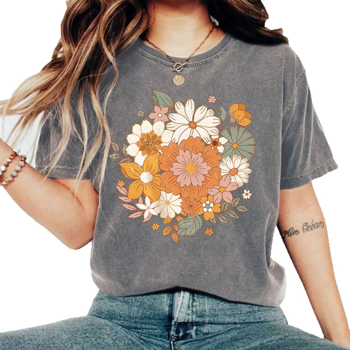 Washed and used T-shirt with printed T-shirt