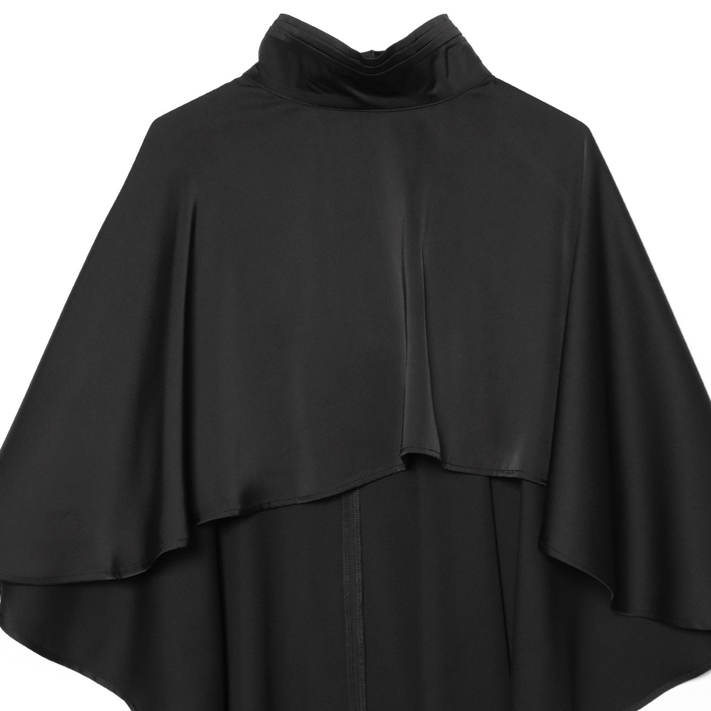 Loose and versatile cape thin top